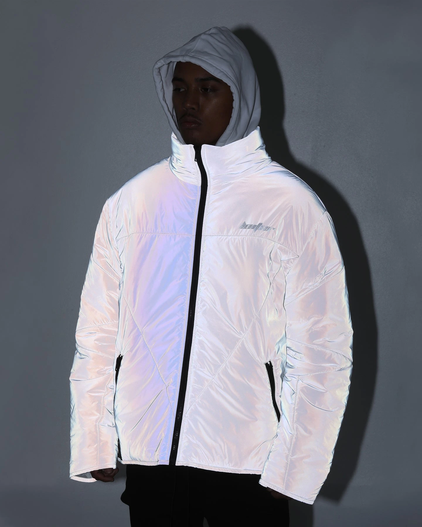 Loiter Reflective Spectrum Puffer Jacket V2 Pearl/White 5 Loiter Reflective Spectrum Puffer Jacket V2 Pearl/White - Image 3