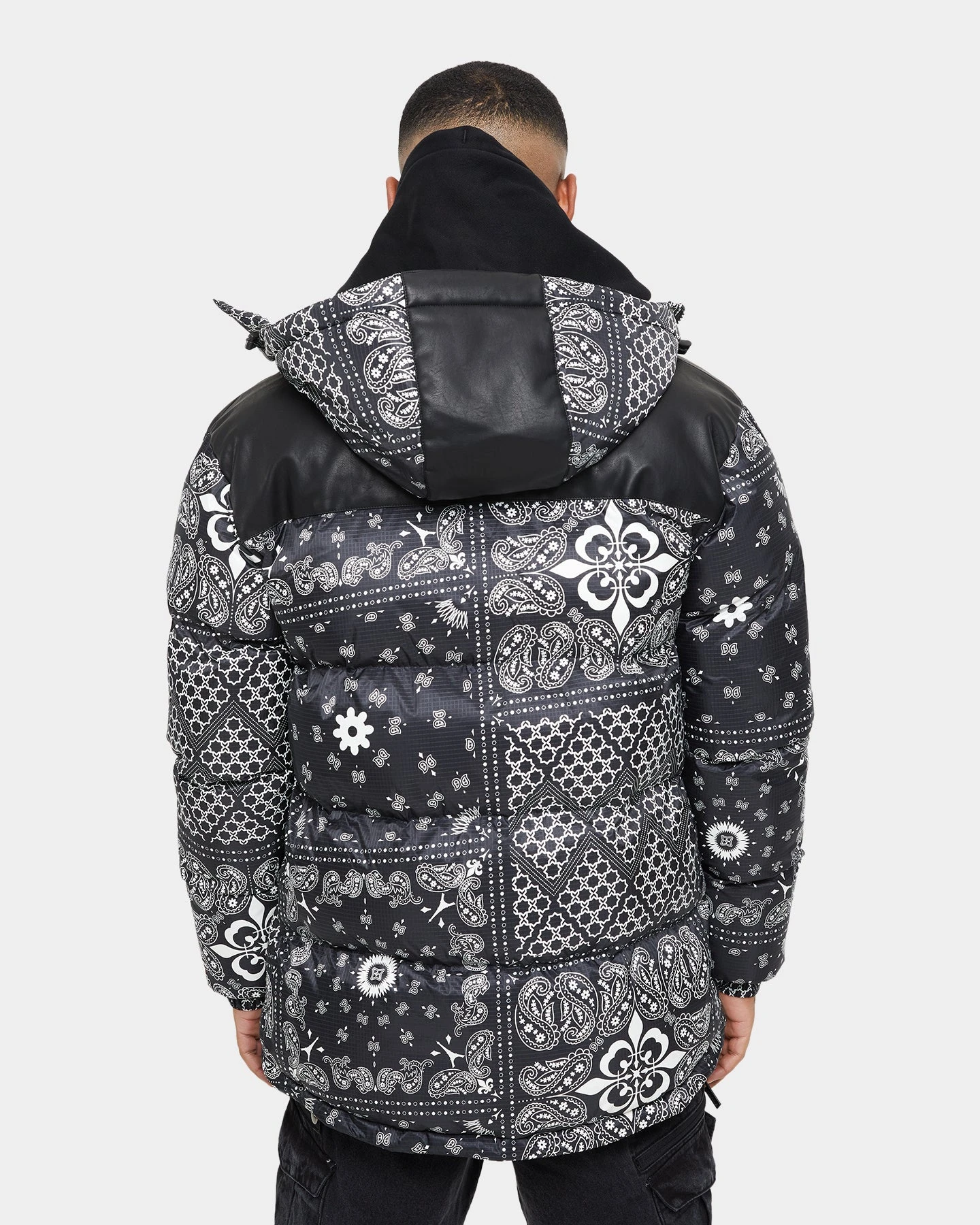 Carre Bandana Ultra Roadman Puffer Jacket Black 9 Carre Bandana Ultra Roadman Puffer Jacket Black - Image 7