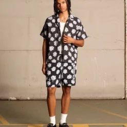 Saint Morta Vintage Rose Short Sleeve Shirt Black 19 Saint Morta Vintage Rose Short Sleeve Shirt Black -Nuvora Fit Sales 02044600 YB001 mens 0070 c3fe36b1 cbb9 4ecb 9904 0cda265c5f70