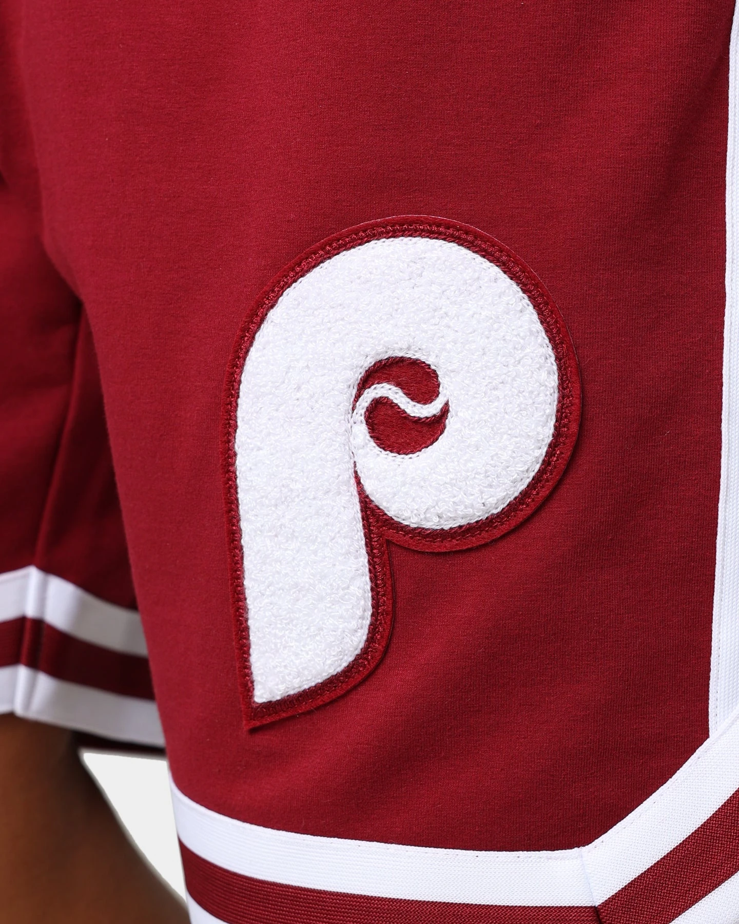 New Era Philadelphia Phillies Logo Select Shorts Red 11 New Era Philadelphia Phillies Logo Select Shorts Red - Image 9