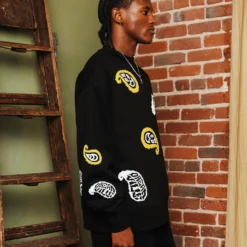 Dreamville Paisley Crewneck Black 16 Dreamville Paisley Crewneck Black -Nuvora Fit Sales 02045543 YB001 mens 0060