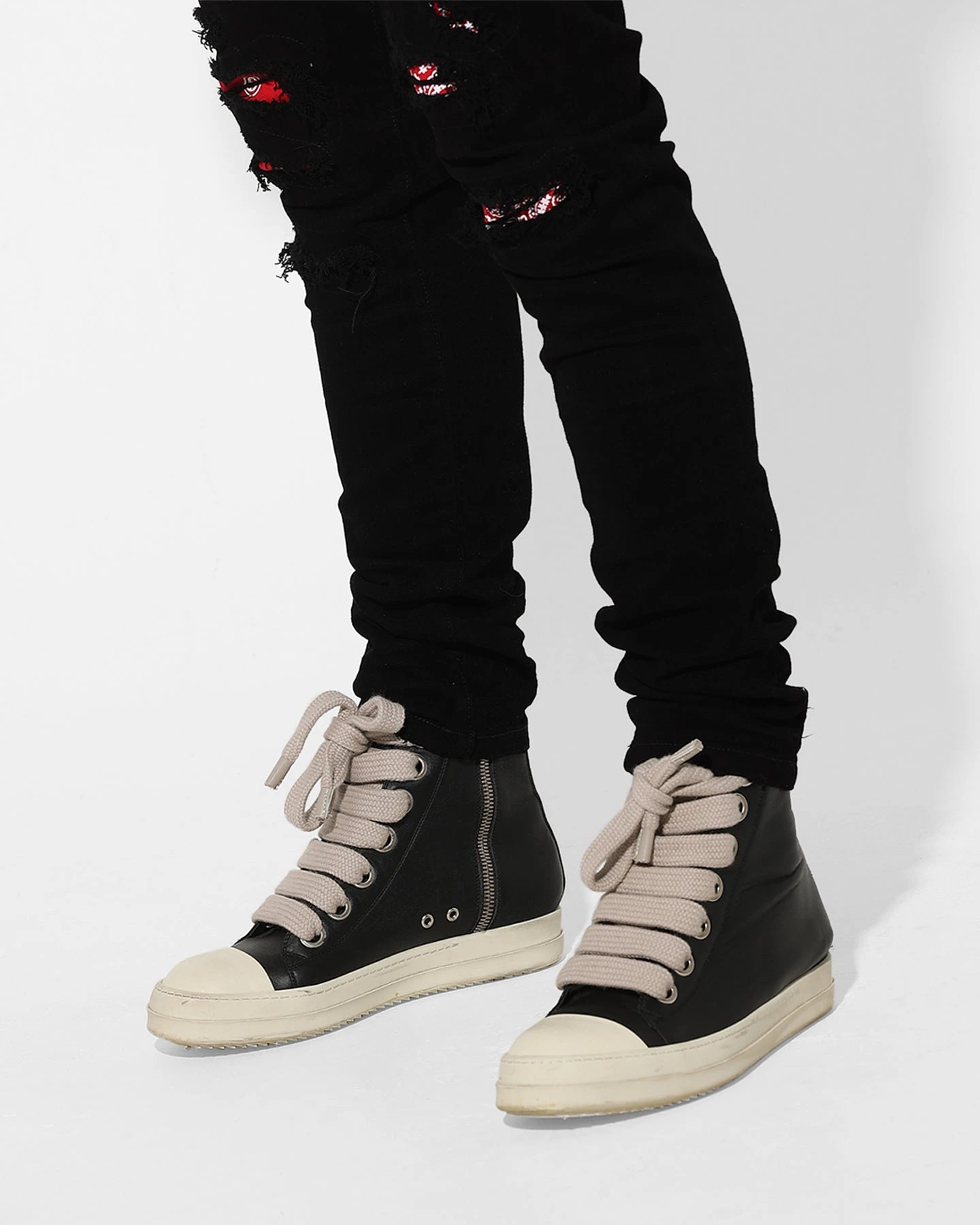 Saint Morta Bandana Summum Jean Black/Red 6 Saint Morta Bandana Summum Jean Black/Red - Image 4