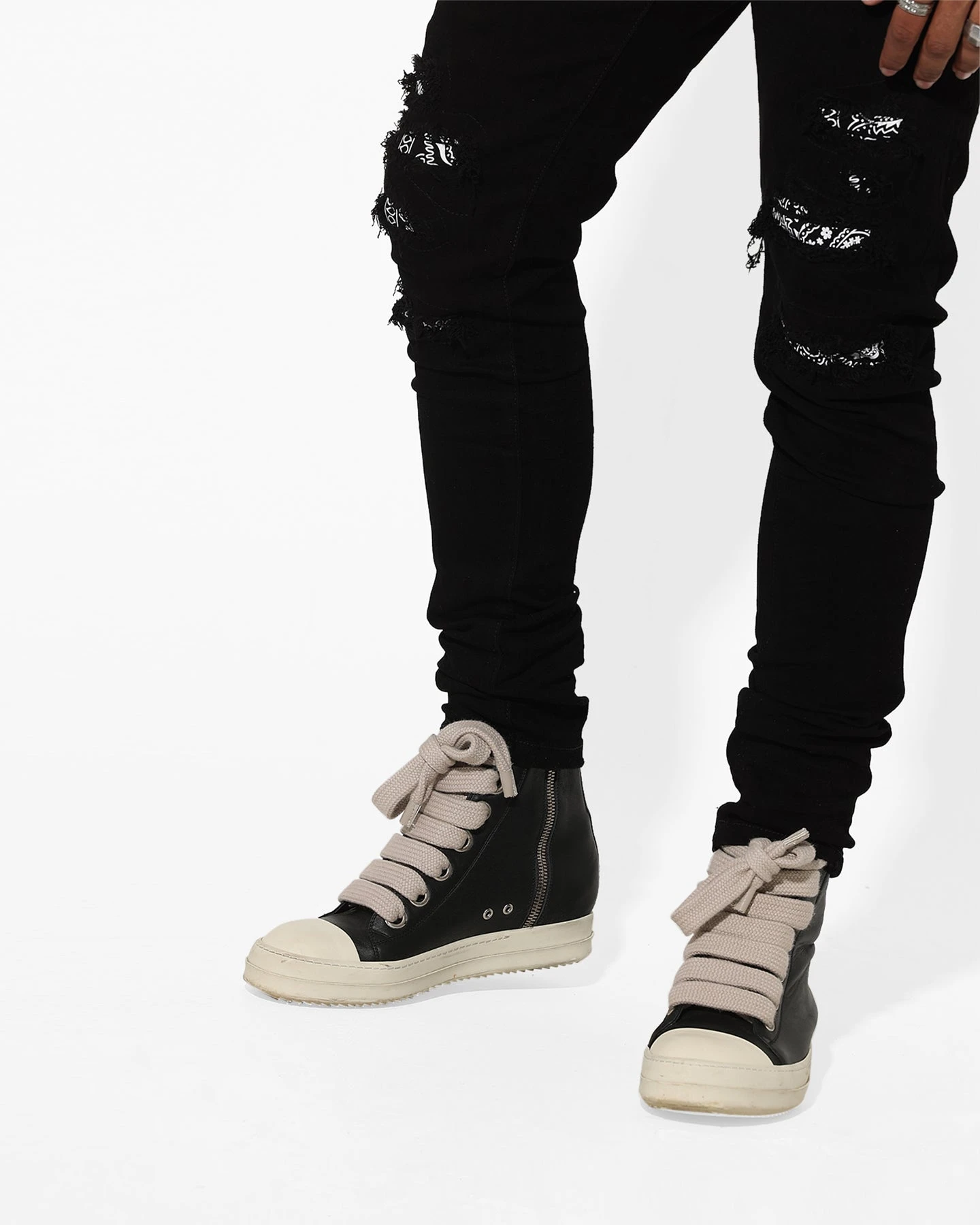 Saint Morta Bandana Summum Jean Black/White 6 Saint Morta Bandana Summum Jean Black/White - Image 4